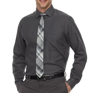 NWT Van Heusen Button Down Shirt